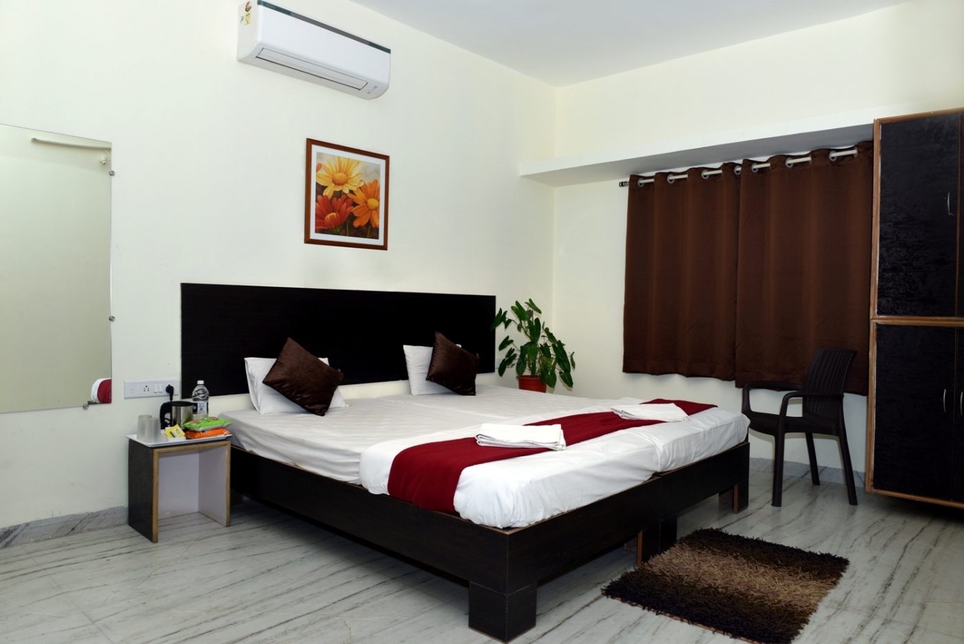 1 x Executive AC Room 